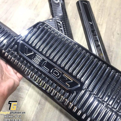 Bộ Ốp bậc cửa, Nẹp bước chân Titan Toyota Veloz