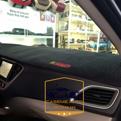 [VINFAST LUX SA2.0] Thảm Taplo 3 Lớp Dành Cho Xe VINFAST LUX SA2.0, Nhung Lông Cừu Và Da Vân Carbon Cao Cấp - Hàng Chính Hãng