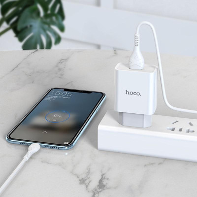 Bộ sạc Hoco C81A sạc nhanh 2.1A Max - Hàng Chính Hãng 1 cổng sạc Usb to lai ning chất liệu PVC an toàn Pon Case