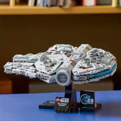 Đồ Chơi Lắp Ráp Phi Thuyền Vũ Trụ Millennium Falcon LEGO STAR WARS 75375 (921 chi tiết)