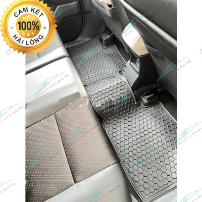 Thảm Lót Sàn Cao Su Đúc Xe Toyota Veloz 2022-23 Mẫu Tổ Ong Cao Su Nissin Không Mùi Cao Cấp