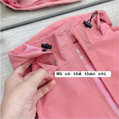 Áo khoác gió cách nhiệt phối mũ gọn gàng túi to rộng. Form unisex cho nữ nam. SIZE L MÀU XANH