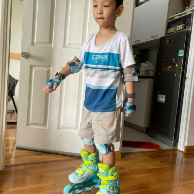 Giày Patin 8 Bánh Phát Sáng Centosy Cougar 333 Cho Trẻ Em, Patin Có Phanh, Patin Có Nút Chỉnh Size