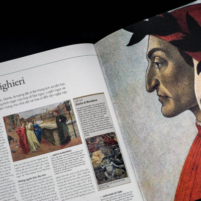 Ấn bản giới hạn Nhà văn - cuộc đời và tác phẩm